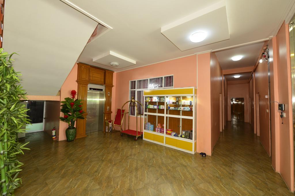 Royal Naung Yoe Hotel Мандалей Екстериор снимка