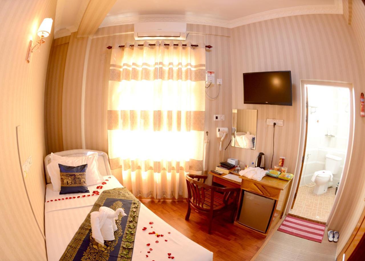 Royal Naung Yoe Hotel Мандалей Екстериор снимка