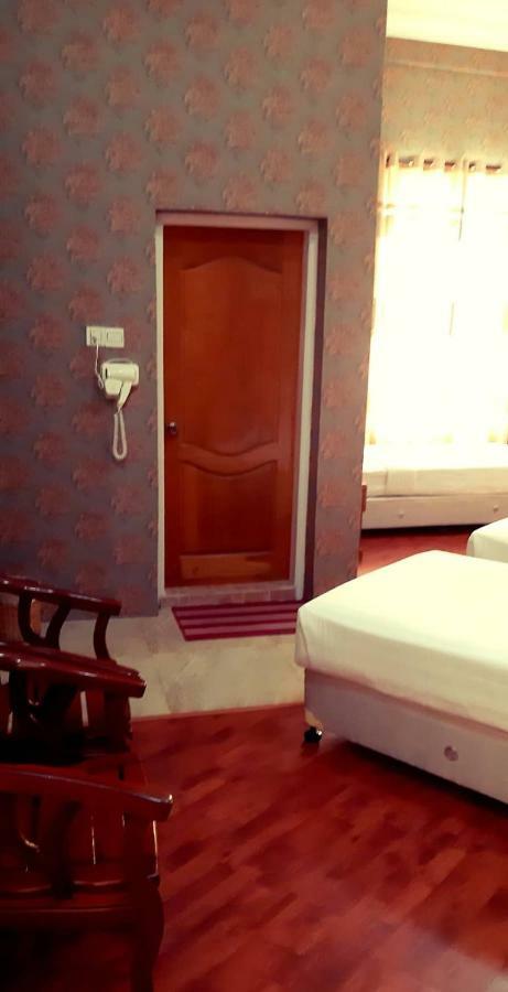 Royal Naung Yoe Hotel Мандалей Екстериор снимка